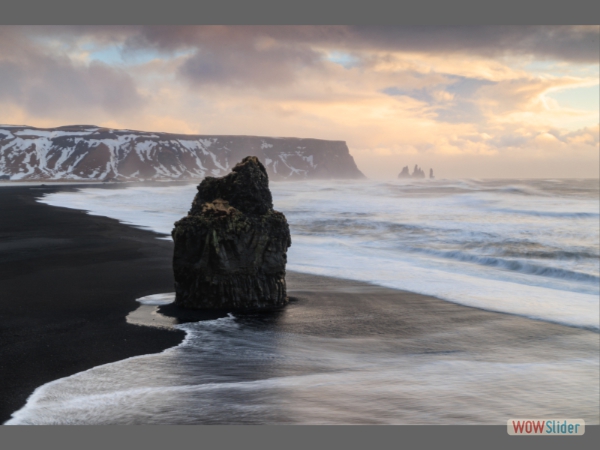 The Black Beach - Justin Minns
