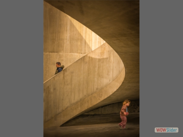 Visitors at the Tate - Mark Sims